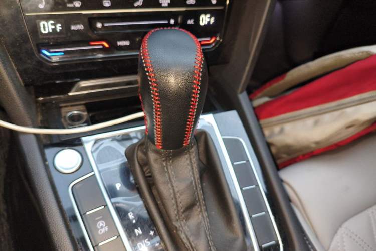 Used Volkswagen Magotan 2023 2 Million Units Limited Edition 330TSI DSG Leading Version Gear Lever