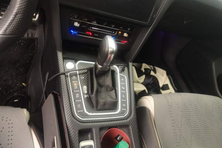 Used Volkswagen Magotan 2023 2 Million Units Limited-Edition 380TSI DSG Flagship Version Gear Lever