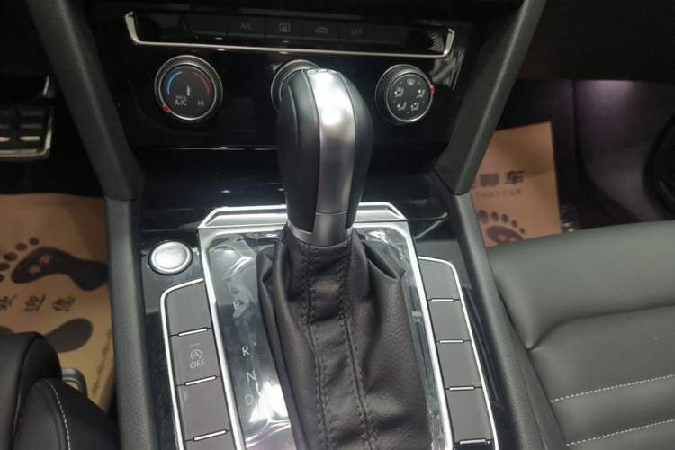 Used Volkswagen Magotan 2023 2 Million Units Limited-Edition 280TSI DSG Comfort Version Gear Lever