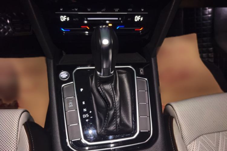 Used Volkswagen Magotan 2023 2 Million Units Limited Edition 330TSI DSG Leading Version Gear Lever