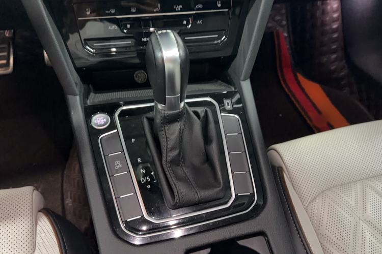 Used Volkswagen Magotan 2023 2 Million Units Limited Edition 330TSI DSG Leading Version Gear Lever