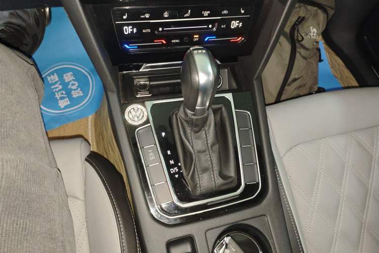 Used Volkswagen Magotan 2023 2 Million Units Limited Edition 330TSI DSG Leading Version Gear Lever