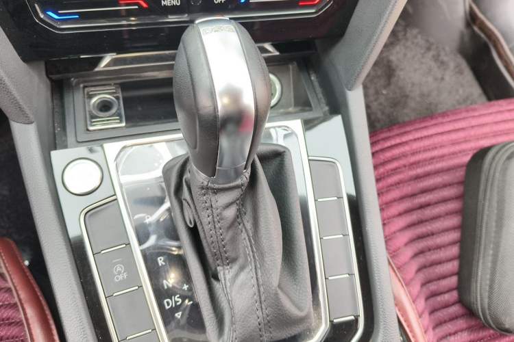 Used Volkswagen Magotan 2023 2 Million Units Limited Edition 330TSI DSG Leading Version Gear Lever