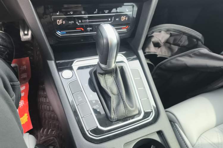 Used Volkswagen Magotan 2023 2 Million Units Limited Edition 330TSI DSG Leading Version Gear Lever