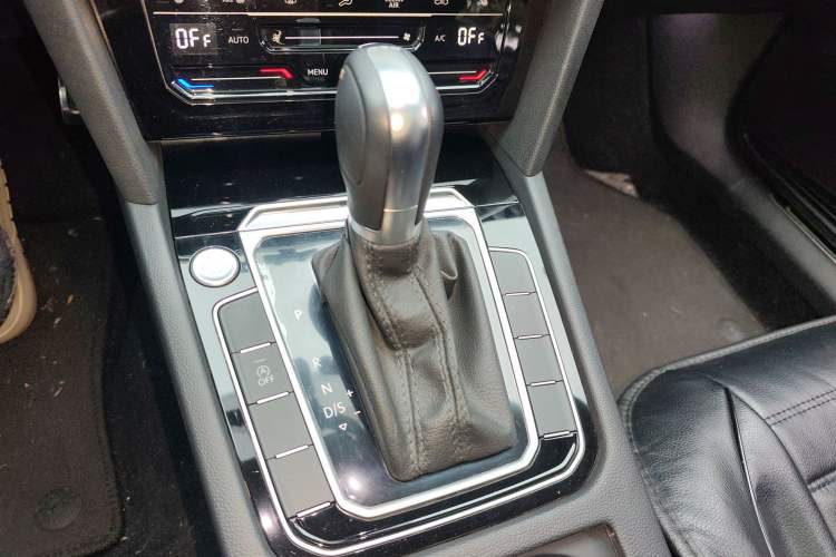 Used Volkswagen Magotan 2023 2 Million Units Limited Edition 330TSI DSG Leading Version Gear Lever