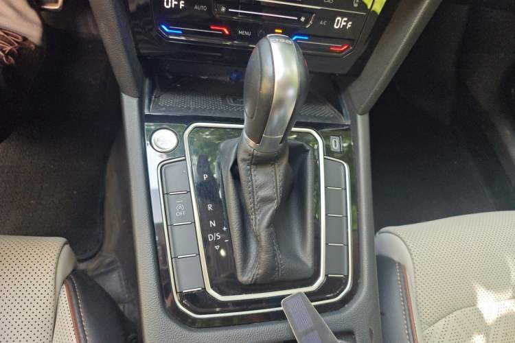 Used Volkswagen Magotan 2023 2 Million Units Limited-Edition 380TSI DSG Flagship Version Gear Lever