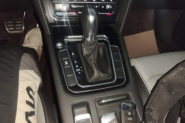 Used Volkswagen Magotan 2023 2 Million Units Limited Edition 280TSI DSG Leading Version Gear Lever