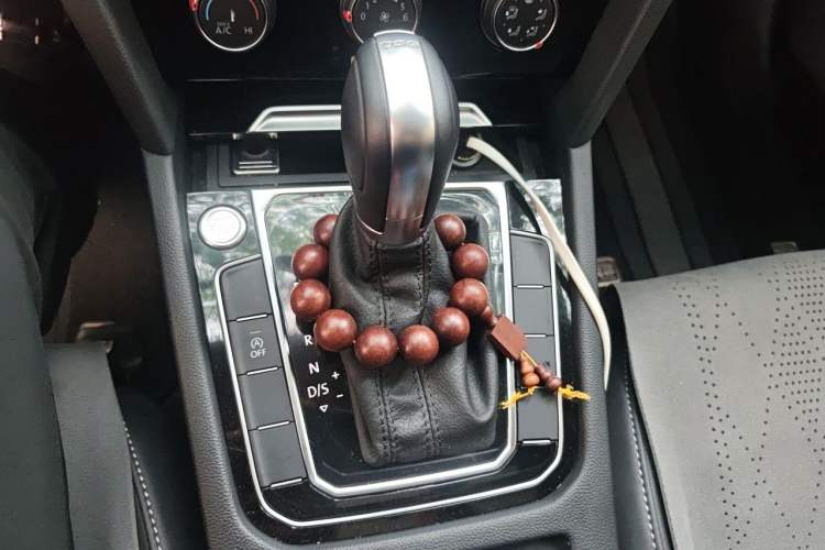 Used Volkswagen Magotan 2023 2 Million Units Limited-Edition 280TSI DSG Comfort Version Gear Lever