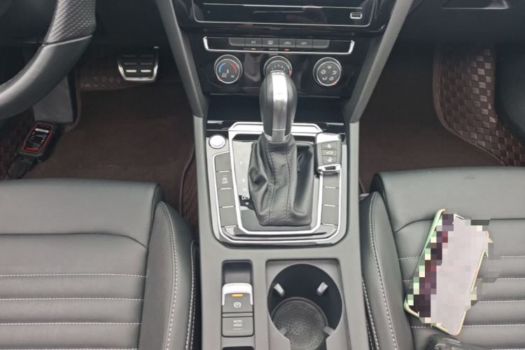 Used Volkswagen Magotan 2023 2 Million Units Limited-Edition 280TSI DSG Comfort Version Gear Lever