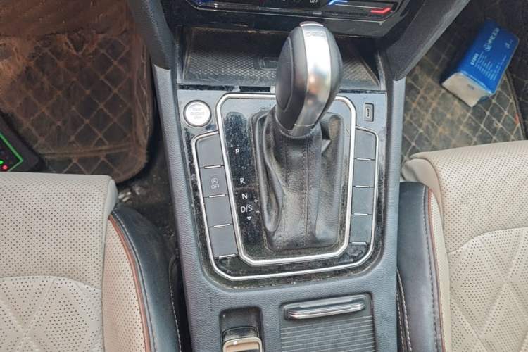 Used Volkswagen Magotan 2023 2 Million Units Limited-Edition 380TSI DSG Flagship Version Gear Lever