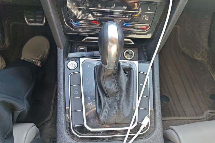 Used Volkswagen Magotan 2023 2 Million Units Limited Edition 330TSI DSG Leading Version Gear Lever