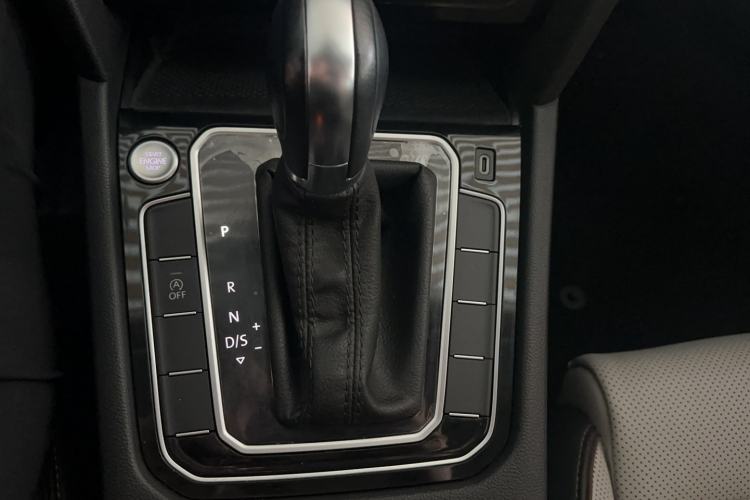 Used Volkswagen Magotan 2023 2 Million Units Limited Edition 330TSI DSG Leading Version Gear Lever