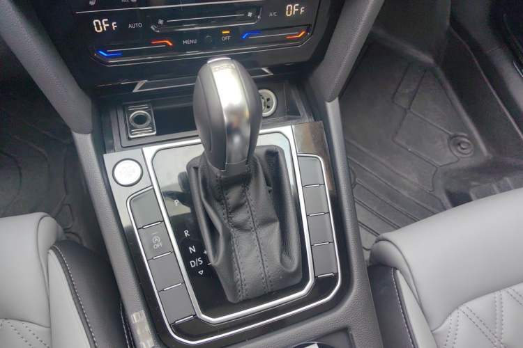 Used Volkswagen Magotan 2023 2 Million Units Limited Edition 330TSI DSG Leading Version Gear Lever