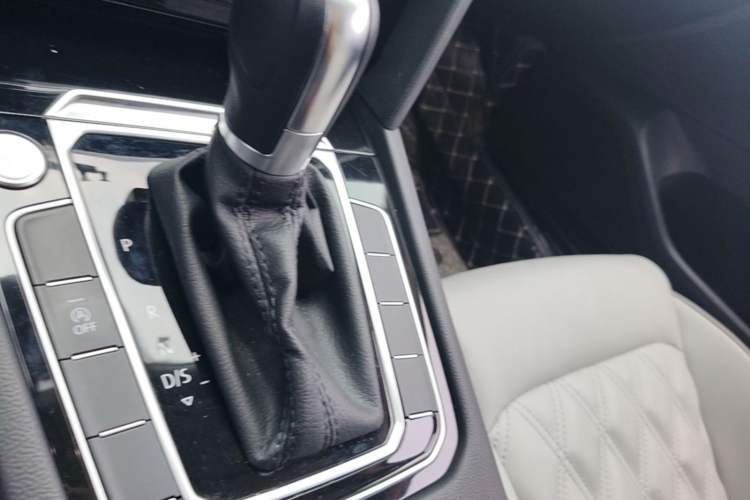 Used Volkswagen Magotan 2023 2 Million Units Limited Edition 330TSI DSG Leading Version Gear Lever