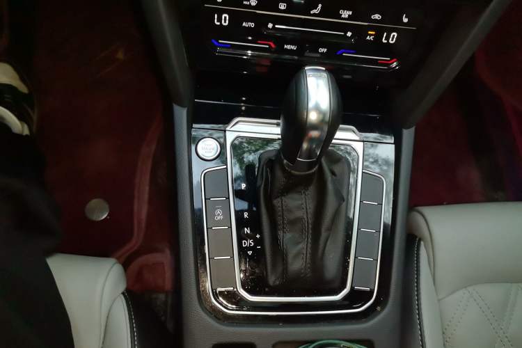 Used Volkswagen Magotan 2023 2 Million Units Limited Edition 330TSI DSG Leading Version Gear Lever