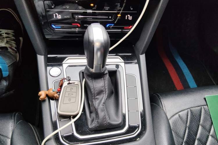 Used Volkswagen Magotan 2023 2 Million Units Limited Edition 330TSI DSG Leading Version Gear Lever