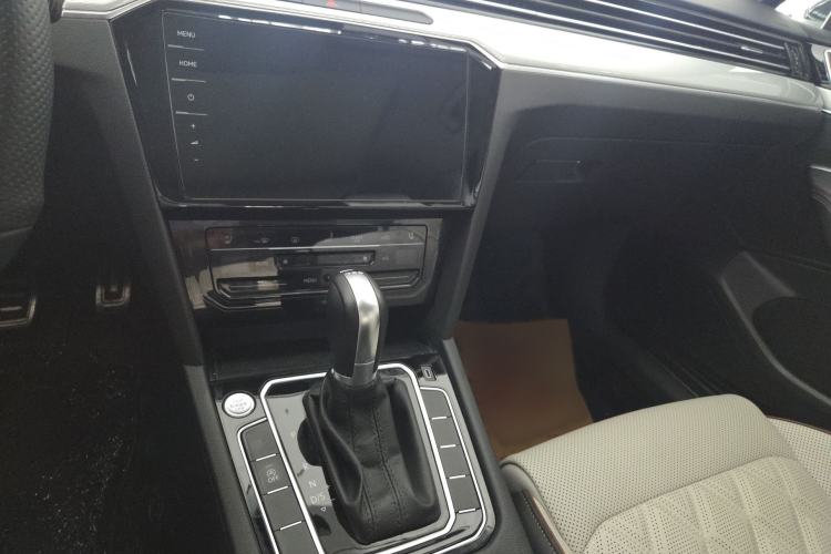 Used Volkswagen Magotan 2023 2 Million Units Limited Edition 330TSI DSG Leading Version Gear Lever