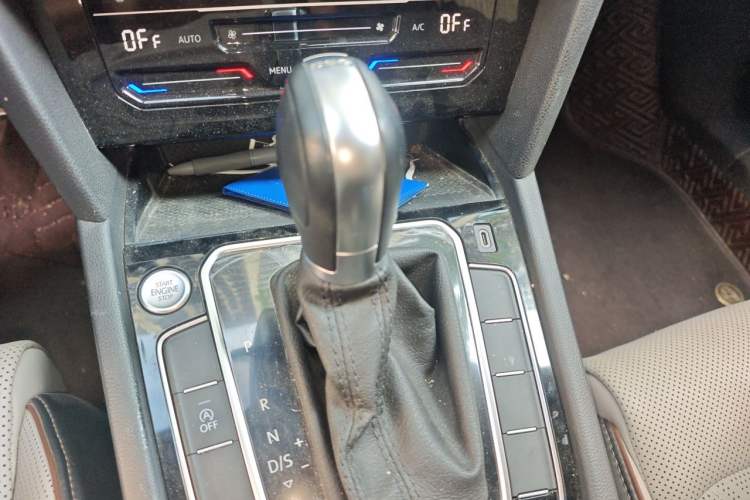 Used Volkswagen Magotan 2023 2 Million Units Limited Edition 330TSI DSG Leading Version Gear Lever