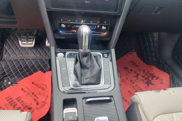 Used Volkswagen Magotan 2023 2 Million Units Commemorative Edition 330TSI DSG Luxury Version Gear Lever