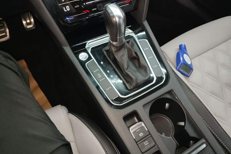 Used Volkswagen Magotan 2023 2 Million Units Limited Edition 280TSI DSG Leading Version Gear Lever