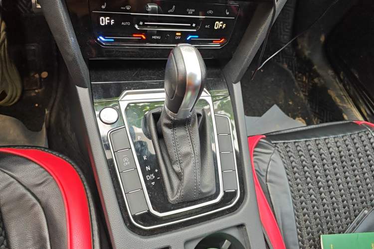 Used Volkswagen Magotan 2023 2 Million Units Limited Edition 330TSI DSG Leading Version Gear Lever
