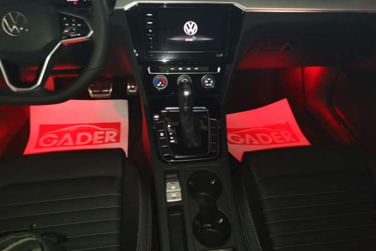 Used Volkswagen Magotan 2023 2 Million Units Limited-Edition 280TSI DSG Comfort Version Gear Lever