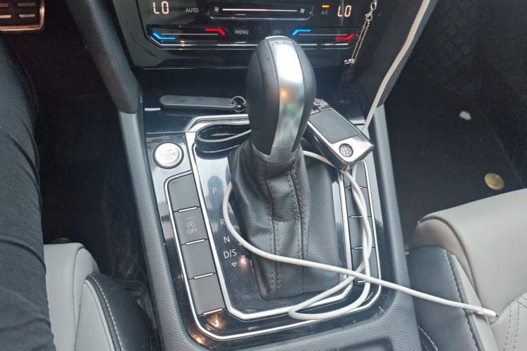 Used Volkswagen Magotan 2023 2 Million Units Limited Edition 330TSI DSG Leading Version Gear Lever