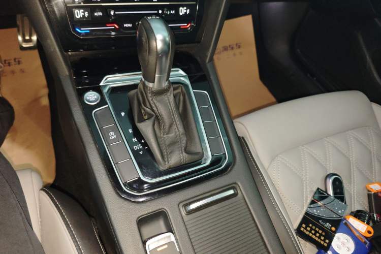 Used Volkswagen Magotan 2023 2 Million Units Limited Edition 330TSI DSG Leading Version Gear Lever