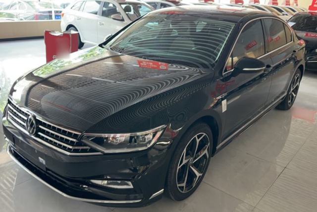 Used Volkswagen Magotan 2023 2 Million Units Limited Edition 330TSI DSG Leading Version