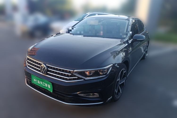 Used Volkswagen Magotan 2023 2 Million Units Commemorative Edition 330TSI DSG Luxury Version Guazi used car, China used car export, Used car for sale, Used  cars, Cheapest cars for sale