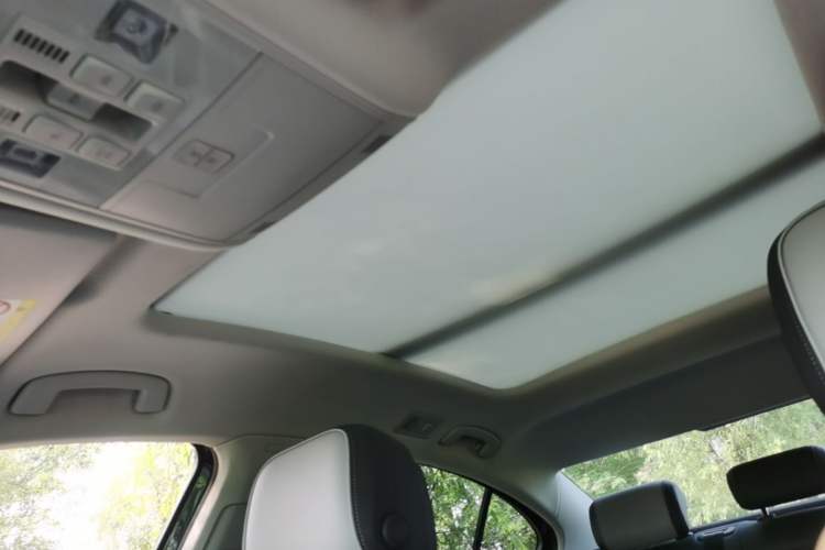 Used Volkswagen Magotan 2023 2 Million Units Limited Edition 330TSI DSG Leading Version Headliner