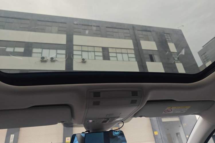 Used Volkswagen Magotan 2023 2 Million Units Commemorative Edition 330TSI DSG Luxury Version Headliner