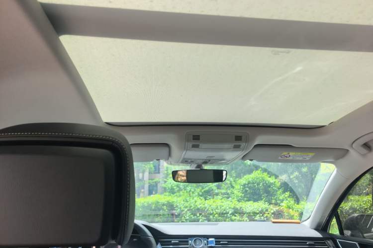 Used Volkswagen Magotan 2023 2 Million Units Limited Edition 330TSI DSG Leading Version Headliner