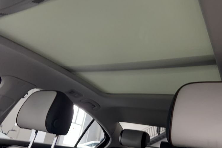 Used Volkswagen Magotan 2023 2 Million Units Commemorative Edition 330TSI DSG Luxury Version Headliner