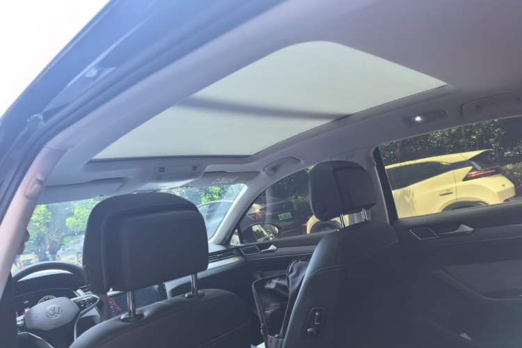 Used Volkswagen Magotan 2023 2 Million Units Limited Edition 330TSI DSG Leading Version Headliner
