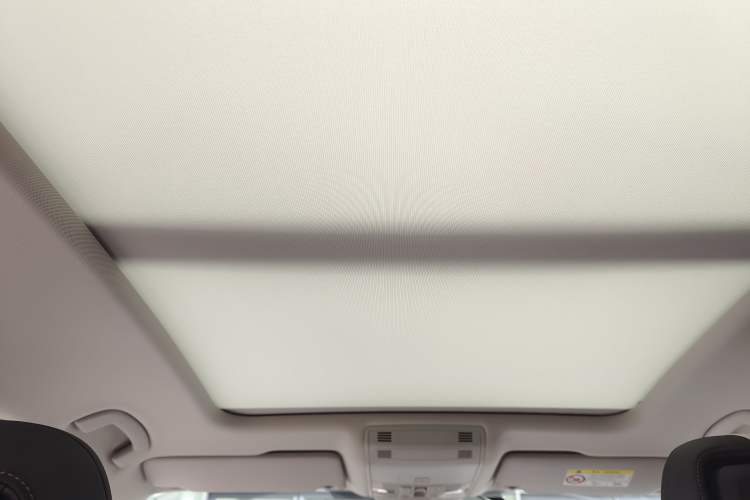 Used Volkswagen Magotan 2023 2 Million Units Commemorative Edition 330TSI DSG Luxury Version Headliner