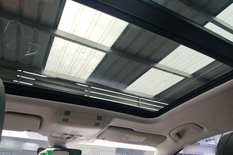 Used Volkswagen Magotan 2023 2 Million Units Commemorative Edition 330TSI DSG Luxury Version Headliner