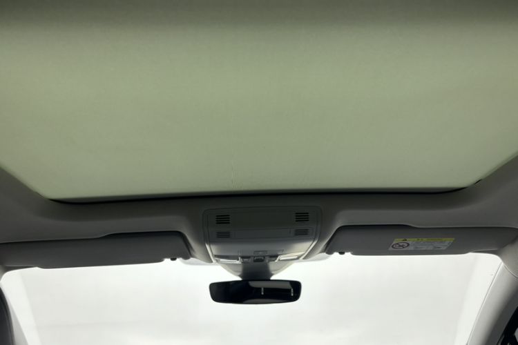 Used Volkswagen Magotan 2023 2 Million Units Commemorative Edition 330TSI DSG Luxury Version Headliner