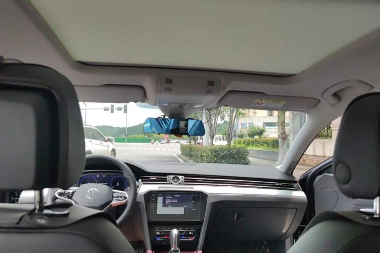 Used Volkswagen Magotan 2023 2 Million Units Commemorative Edition 330TSI DSG Luxury Version Headliner