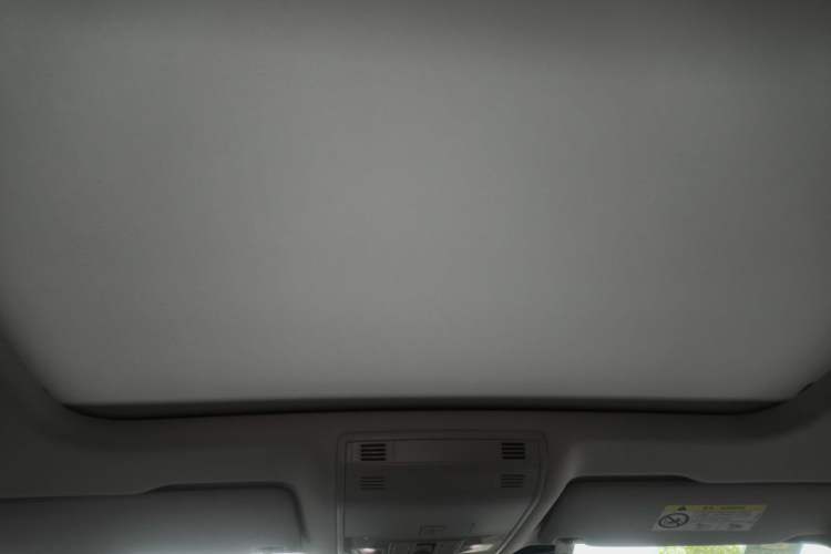 Used Volkswagen Magotan 2023 2 Million Units Commemorative Edition 330TSI DSG Luxury Version Headliner