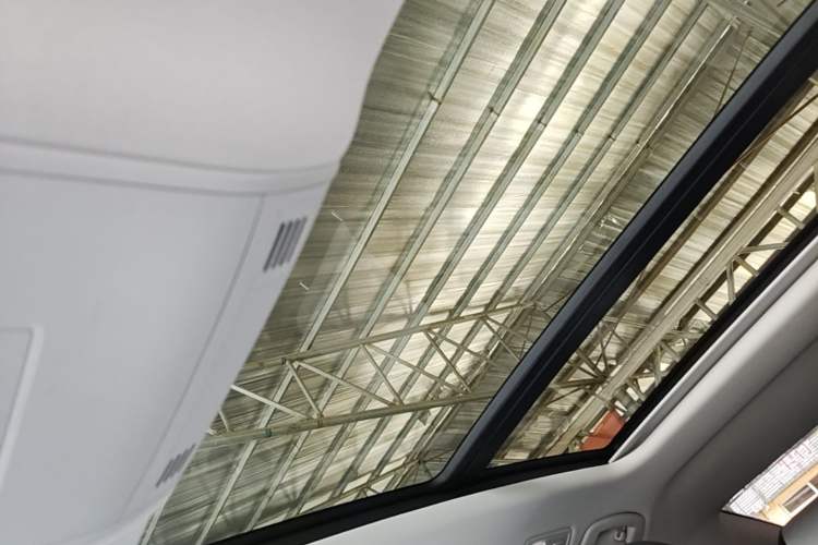 Used Volkswagen Magotan 2023 2 Million Units Commemorative Edition 330TSI DSG Luxury Version Headliner