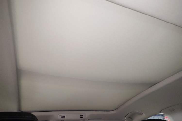 Used Volkswagen Magotan 2023 2 Million Units Commemorative Edition 330TSI DSG Luxury Version Headliner