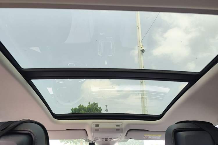 Used Volkswagen Magotan 2023 2 Million Units Commemorative Edition 330TSI DSG Luxury Version Headliner