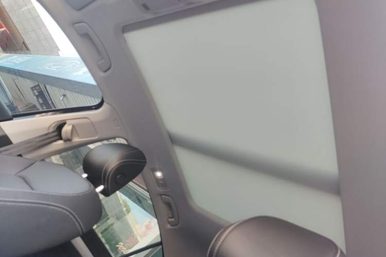 Used Volkswagen Magotan 2023 2 Million Units Limited-Edition 280TSI DSG Comfort Version Headliner