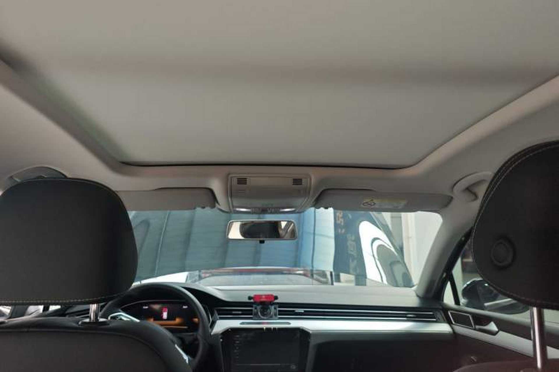 Used Volkswagen Magotan 2023 2 Million Units Limited-Edition 280TSI DSG Comfort Version Headliner