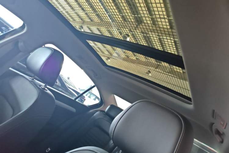 Used Volkswagen Magotan 2023 2 Million Units Limited-Edition 280TSI DSG Comfort Version Headliner