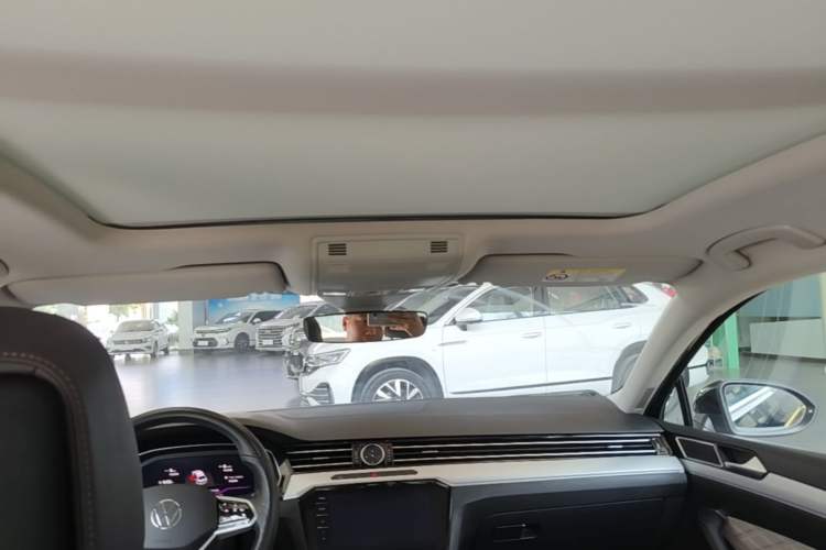 Used Volkswagen Magotan 2023 2 Million Units Commemorative Edition 330TSI DSG Luxury Version Headliner