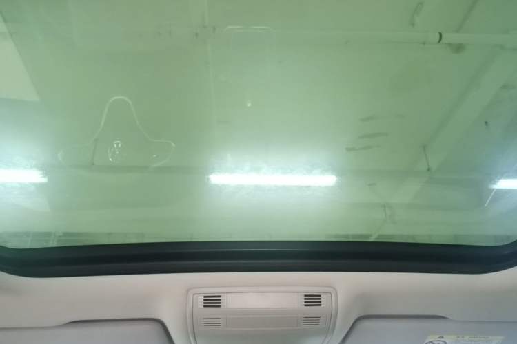 Used Volkswagen Magotan 2023 2 Million Units Commemorative Edition 330TSI DSG Luxury Version Headliner