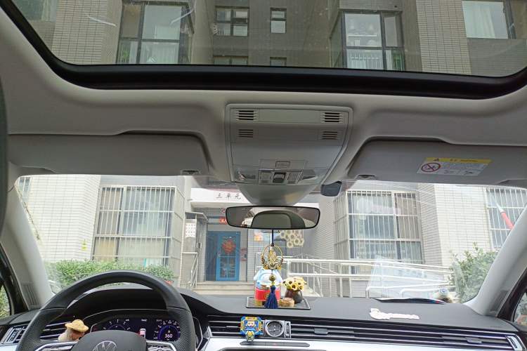 Used Volkswagen Magotan 2023 2 Million Units Commemorative Edition 330TSI DSG Luxury Version Headliner