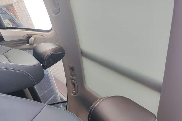 Used Volkswagen Magotan 2023 2 Million Units Limited-Edition 280TSI DSG Comfort Version Headliner
